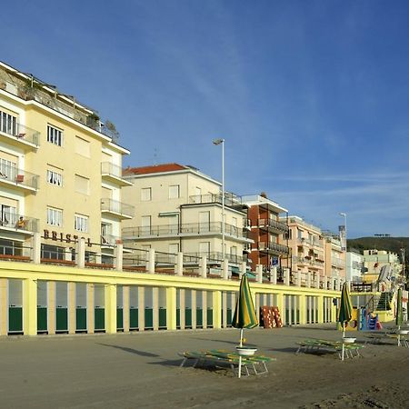 Hotel Bristol Laigueglia Exteriör bild